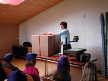 Andacht: was ist wohl im Geschenk