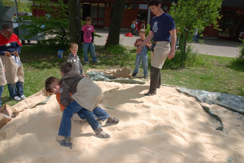 Hau ruck, Schwingen